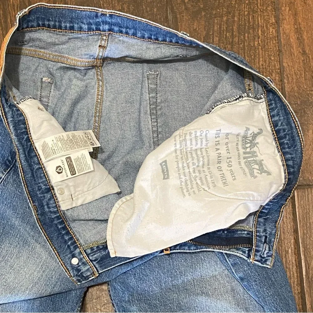 Levi's 505 Classic Straight Jeans in Light Blue Size W40 L30